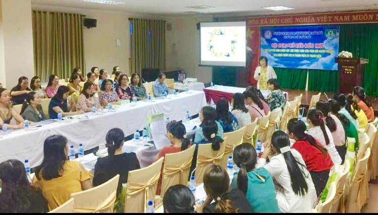 Hội Nữ hộ sinh: Phổ biến kiến thức chăm sóc sức khỏe sinh sản vị thành niên, thanh niên. tại tỉnh Quảng Ngãi