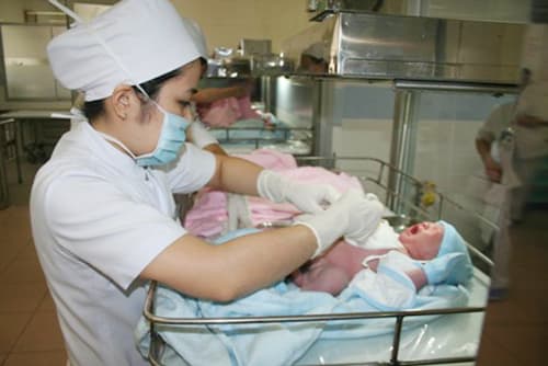 Ngày Quốc tế Nữ Hộ sinh 5/5: Hơn 115.000 hộ sinh được đào tạo và làm việc ở các địa phương
