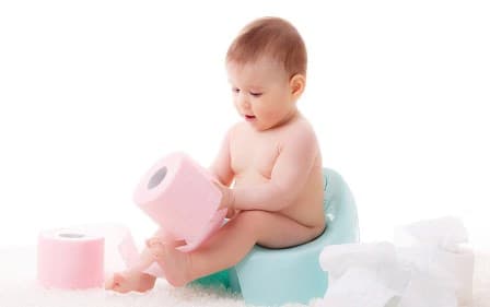 Trẻ mọc răng bị tiêu chảy có sao không và biện pháp xử lý