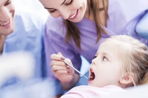 Dấu hiệu mọc răng lệch ở trẻ em và cách khắc phục