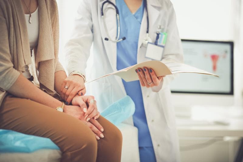 Phân biệt giữa chu kỳ kinh nguyệt và sản dịch sau sinh mổ?