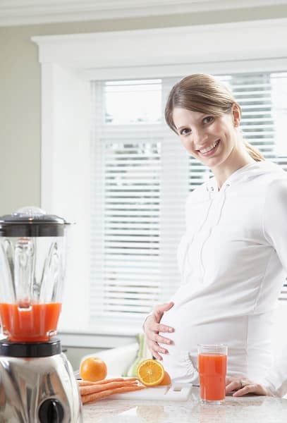 Chăm sóc sức khỏe bà bầu khi đông về