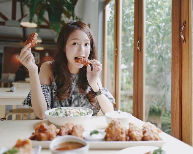 Bật mí những thực phẩm mẹ vừa sinh xong nên ăn để phục hồi sau cơn vượt cạn